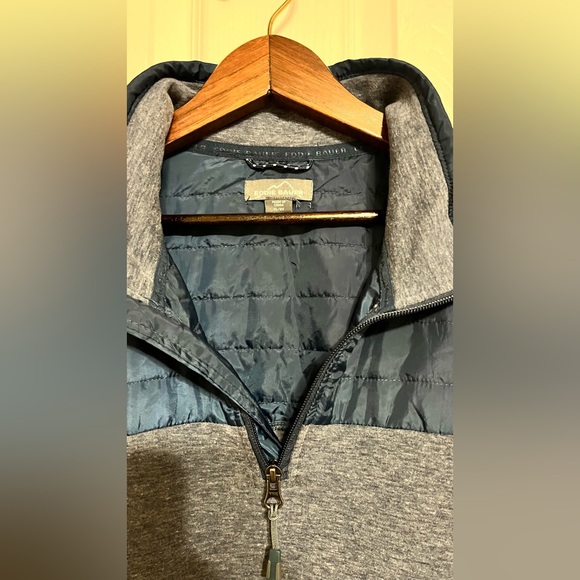 Eddie Bauer Blue and Gray Quarter-Zip Pullover Adult Size XL - Picture 3 of 10